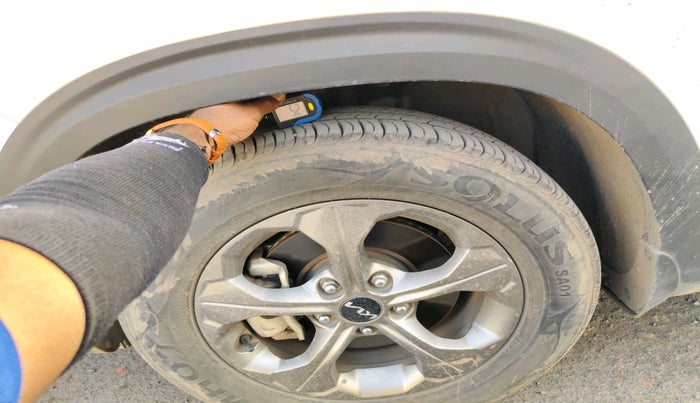 2023 KIA SELTOS HTK PLUS 1.5 DIESEL IMT, Diesel, Manual, 15,955 km, tyre