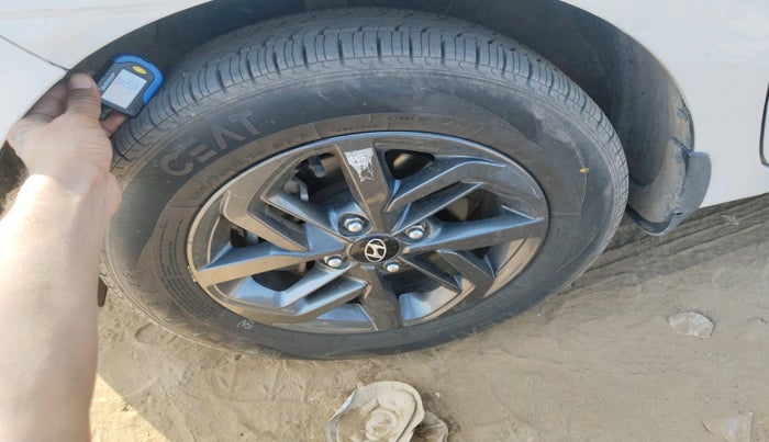 2020 Hyundai GRAND I10 NIOS SPORTZ 1.2 KAPPA VTVT, Petrol, Manual, 33,473 km, tyre