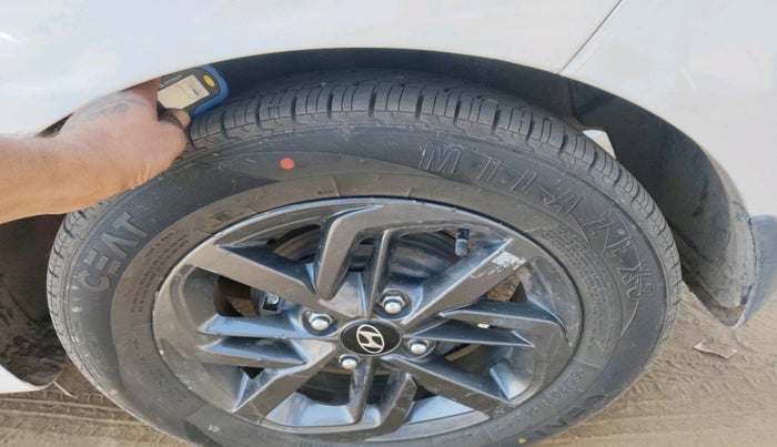 2020 Hyundai GRAND I10 NIOS SPORTZ 1.2 KAPPA VTVT, Petrol, Manual, 33,473 km, tyre