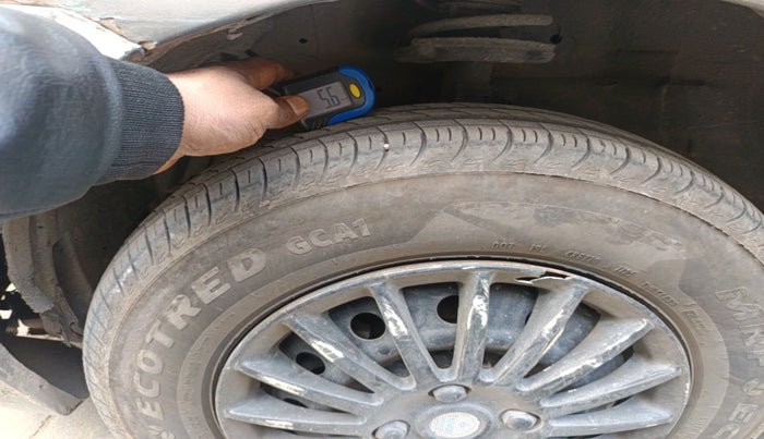 2016 Maruti Swift Dzire LXI (O), Petrol, Manual, 1,14,480 km, tyre