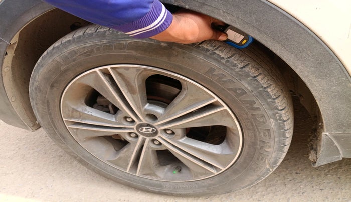 2017 Hyundai Creta SX PLUS AT 1.6 DIESEL, Diesel, Automatic, 1,25,225 km, tyre