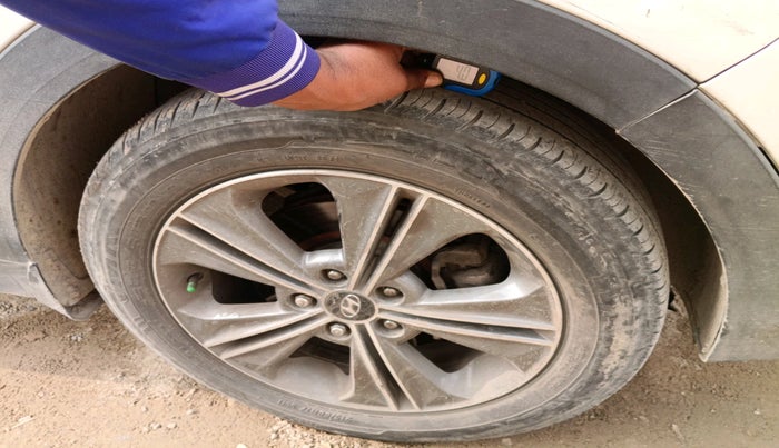 2017 Hyundai Creta SX PLUS AT 1.6 DIESEL, Diesel, Automatic, 1,25,225 km, tyre