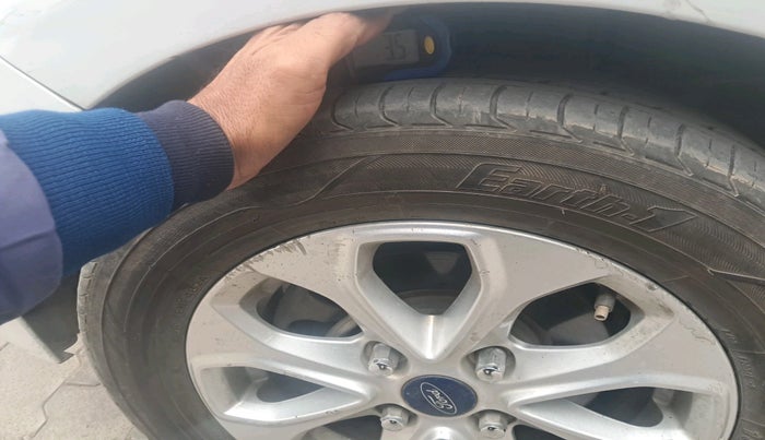 2017 Ford Figo Aspire TITANIUM 1.2 PETROL, Petrol, Manual, 84,100 km, tyre