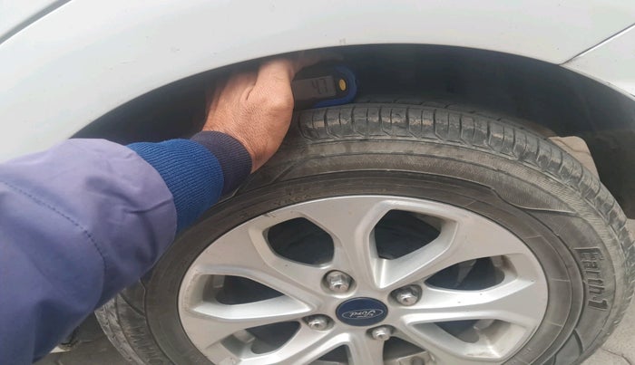 2017 Ford Figo Aspire TITANIUM 1.2 PETROL, Petrol, Manual, 84,100 km, tyre