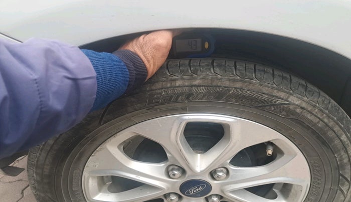 2017 Ford Figo Aspire TITANIUM 1.2 PETROL, Petrol, Manual, 84,100 km, tyre