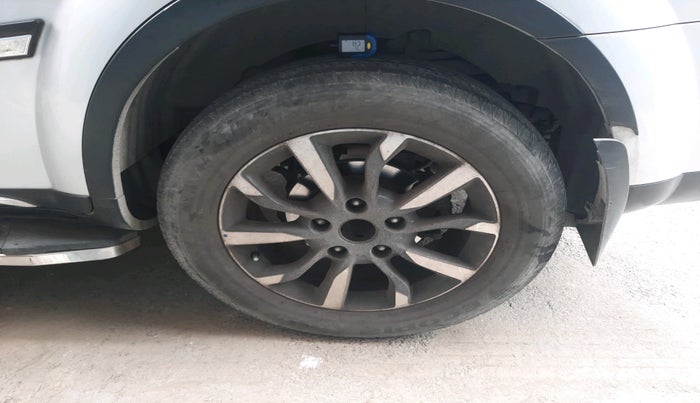 2019 Mahindra XUV500 W11, Diesel, Manual, 47,398 km, tyre