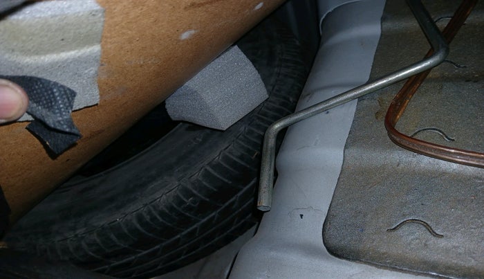 2011 Hyundai i10 ERA 1.1, Petrol, Manual, 28,534 km, tyre