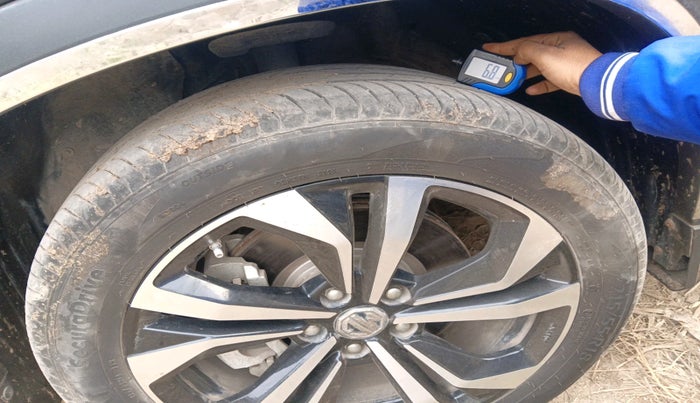 2023 MG HECTOR PLUS SHARP PRO 1.5 PETROL TURBO CVT 7 STR, Petrol, Automatic, 6,449 km, tyre