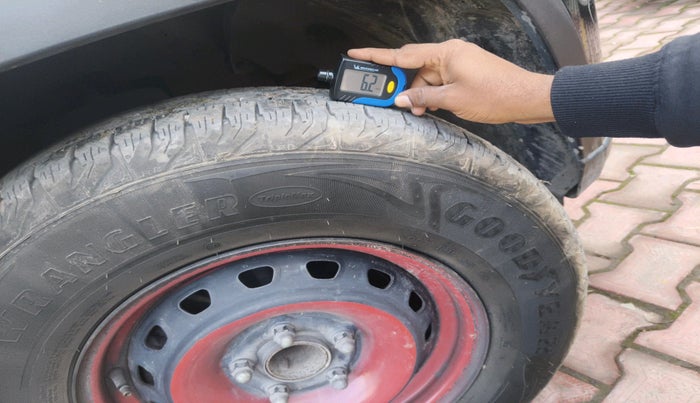 2023 Mahindra BOLERO NEO N 8, Diesel, Manual, 80,823 km, tyre