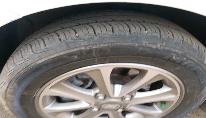 2015 Hyundai i10 ASTA 1.2, Petrol, Manual, 56,037 km, tyre