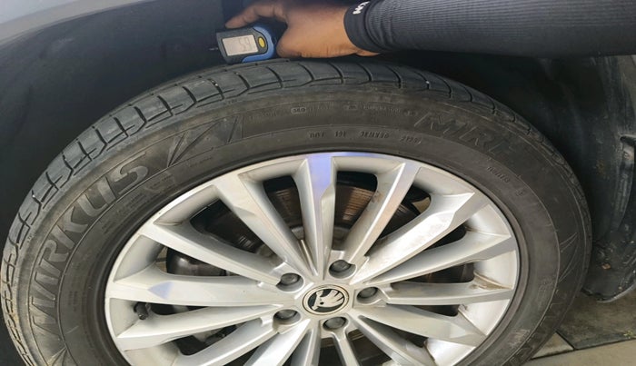 2023 Skoda Kodiaq L&K, Petrol, Automatic, 14,252 km, tyre