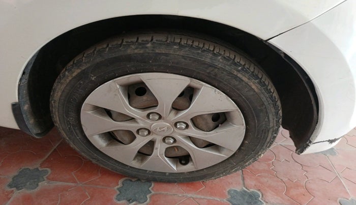 2015 Hyundai Xcent S 1.1 CRDI, Diesel, Manual, 1,12,317 km, tyre