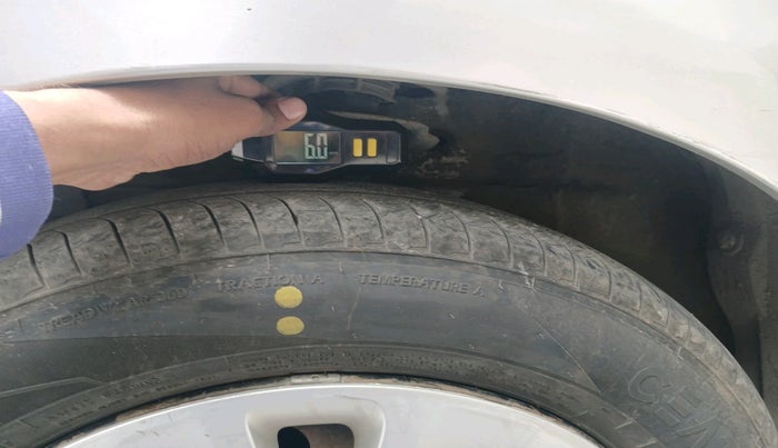 2016 Maruti Ertiga VDI SHVS, Diesel, Manual, 38,632 km, tyre