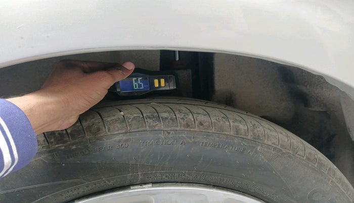 2016 Maruti Ertiga VDI SHVS, Diesel, Manual, 38,632 km, tyre