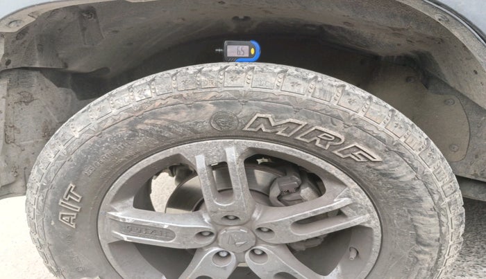 2023 Mahindra Thar LX P 2WD AT HT, Petrol, Automatic, 19,566 km, tyre