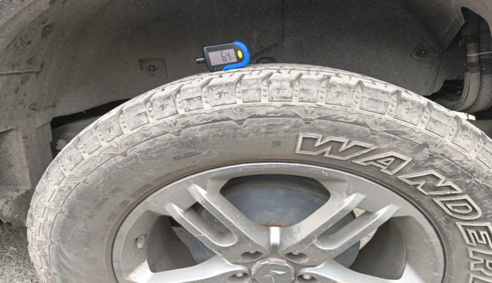 2023 Mahindra Thar LX P 2WD AT HT, Petrol, Automatic, 19,566 km, tyre