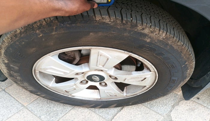 2014 Mahindra XUV500 W8, Diesel, Manual, 78,052 km, tyre