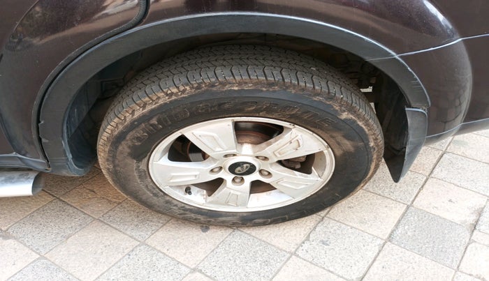 2014 Mahindra XUV500 W8, Diesel, Manual, 78,052 km, tyre