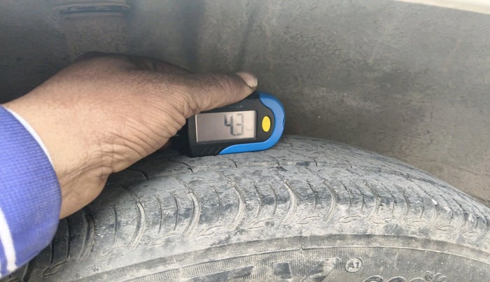 2021 Maruti S PRESSO VXI, Petrol, Manual, 57,402 km, tyre