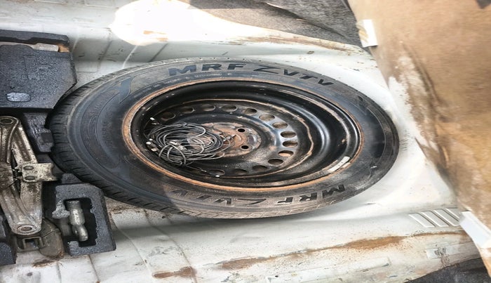 2014 Honda Amaze 1.2L I-VTEC SX, Petrol, Manual, 2,26,090 km, tyre