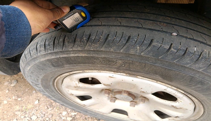 2015 Renault Duster 85 PS RXL DIESEL, Diesel, Manual, 1,44,819 km, tyre