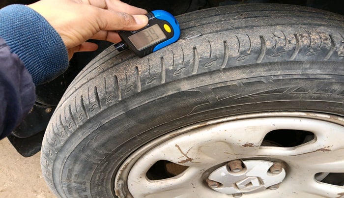 2015 Renault Duster 85 PS RXL DIESEL, Diesel, Manual, 1,44,819 km, tyre