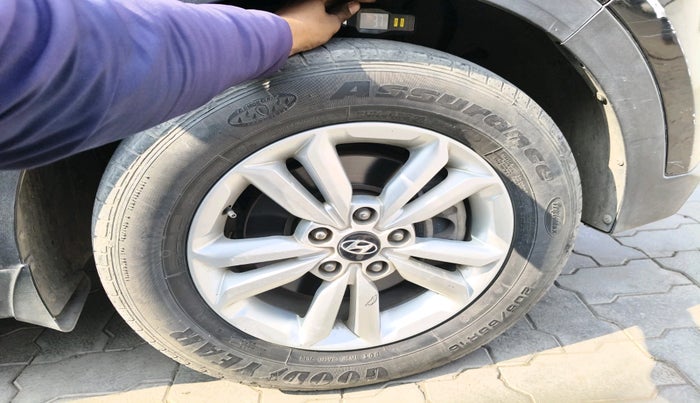 2015 Hyundai Creta SX PLUS 1.6 PETROL, Petrol, Manual, 94,751 km, tyre