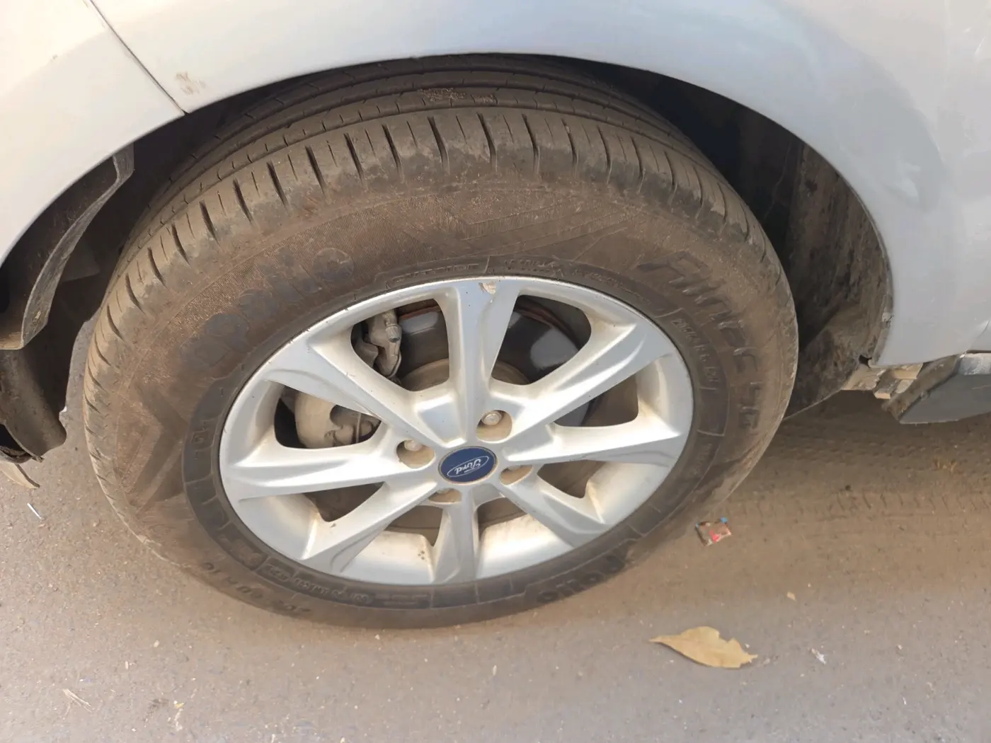 2019 Ford Ecosport TITANIUM 1.5L DIESEL, Diesel, Manual, 1,02,000 km, tyre