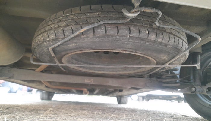 2022 Renault TRIBER RXZ, Petrol, Manual, 56,841 km, tyre