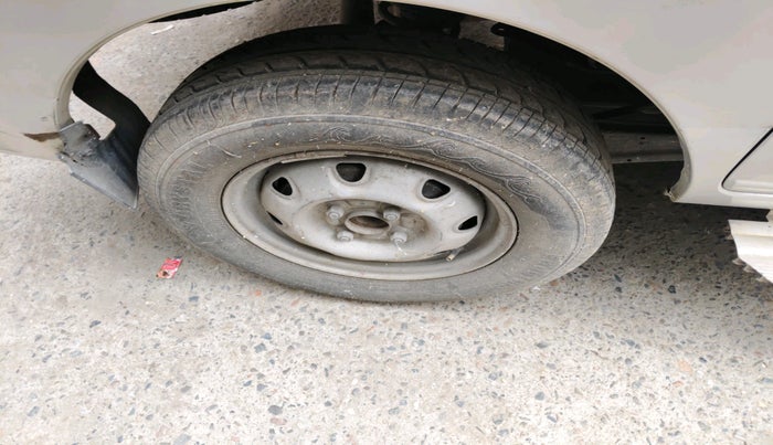 2011 Maruti Eeco 5 STR WITH A/C+HTR, Petrol, Manual, 48,235 km, tyre