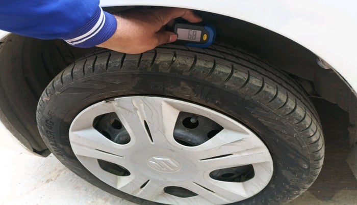 2016 Maruti Wagon R 1.0 VXI AMT, Petrol, Automatic, 43,051 km, tyre