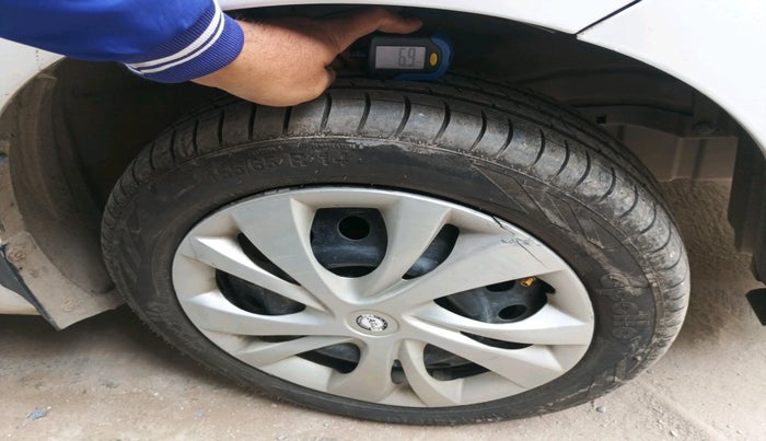 2016 Maruti Wagon R 1.0 VXI AMT, Petrol, Automatic, 43,051 km, tyre