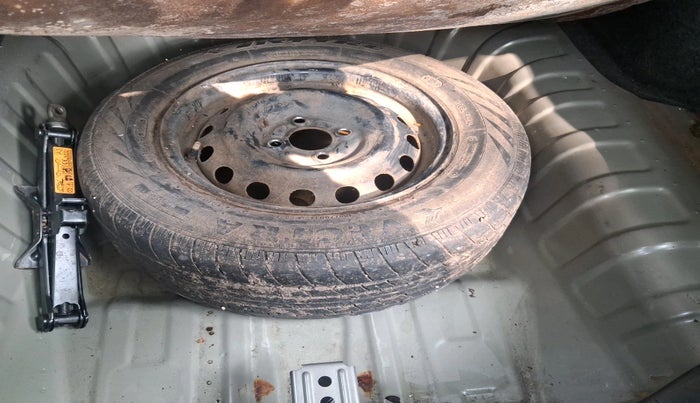 2011 Nissan Sunny XL, Petrol, Manual, 17,863 km, tyre