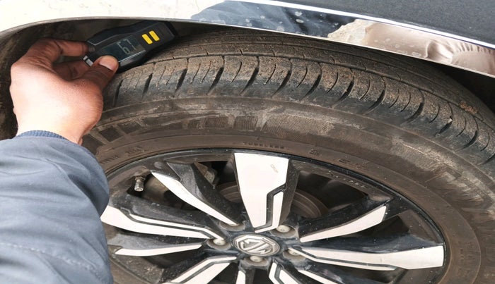 2019 MG HECTOR SHARP 1.5 DCT PETROL, Petrol, Automatic, 97,058 km, tyre