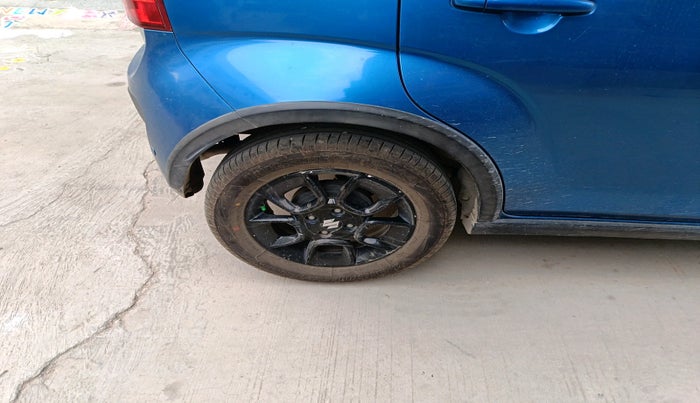 2017 Maruti IGNIS ZETA 1.2 AMT DUAL TONE, Petrol, Automatic, 22,424 km, tyre