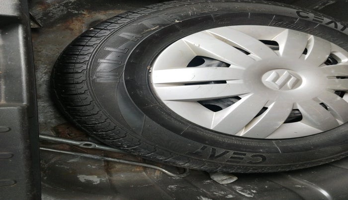 2017 Maruti Alto 800 VXI O, Petrol, Manual, 51,679 km, tyre