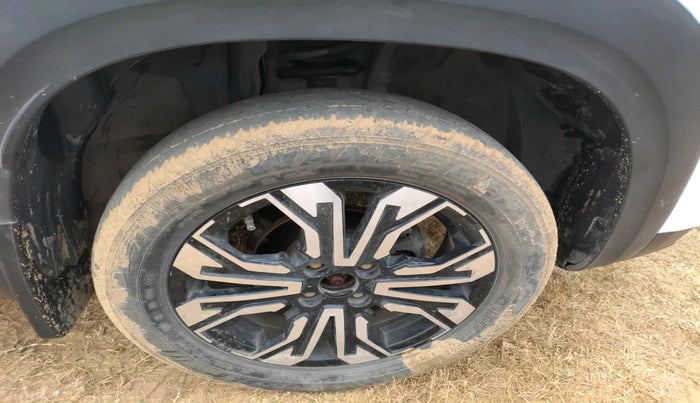 2022 Renault Kiger RXT (O) MT, Petrol, Manual, 44,121 km, tyre