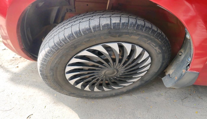 2013 Maruti Swift VDI, Diesel, Manual, 1,31,756 km, tyre