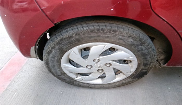 2019 Hyundai NEW SANTRO SPORTZ CNG, Petrol, Manual, 83,295 km, tyre