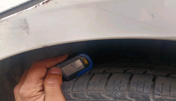 2014 Maruti Swift Dzire VDI, Diesel, Manual, 2,08,638 km, tyre