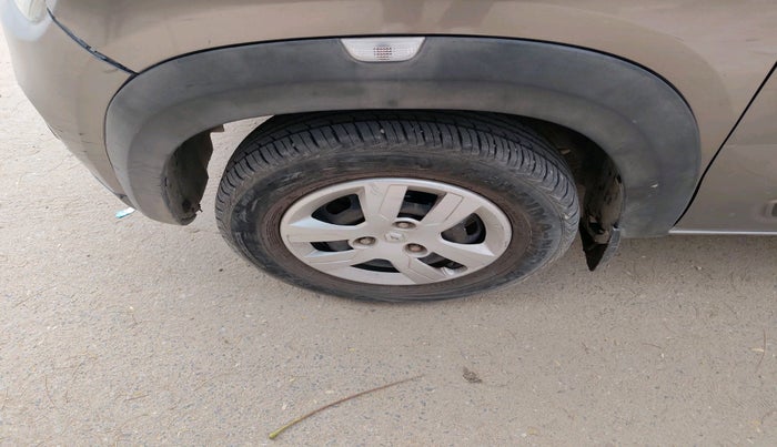 2017 Renault Kwid RXT 1.0 (O), Petrol, Manual, 75,304 km, tyre