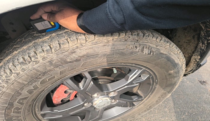 2017 Mahindra Scorpio S10 2WD INTELLI-HYBRID, Diesel, Manual, 1,33,298 km, tyre