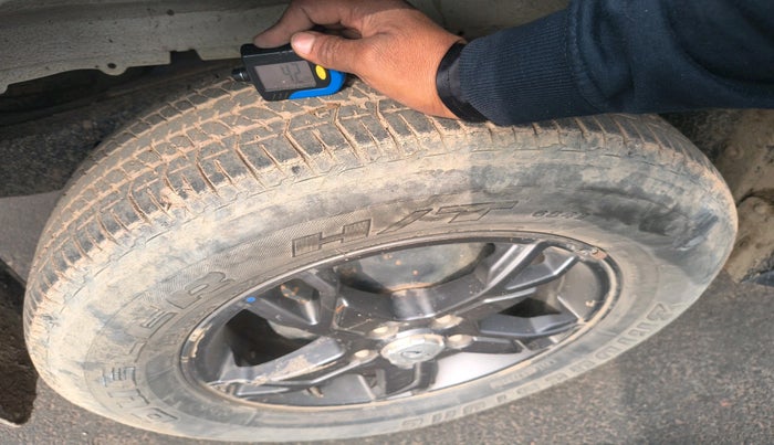 2017 Mahindra Scorpio S10 2WD INTELLI-HYBRID, Diesel, Manual, 1,33,298 km, tyre