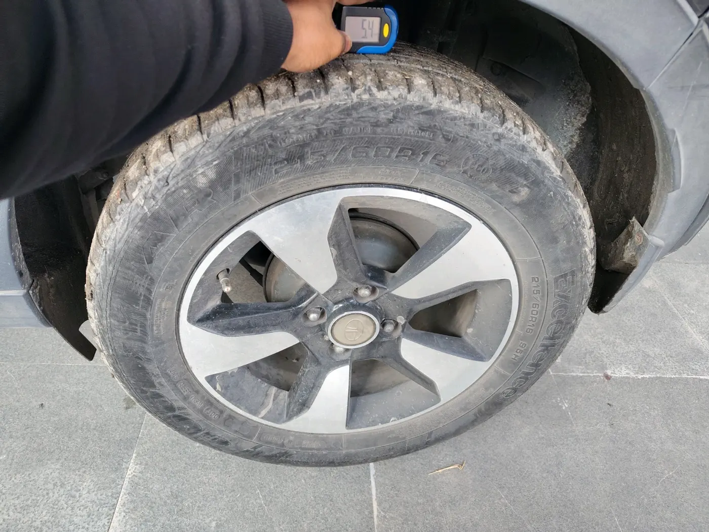 2018 Tata NEXON XZ PLUS DIESEL, Diesel, Manual, 95,000 km, tyre