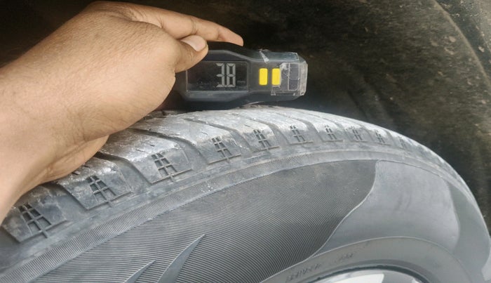 2023 Mahindra SCORPIO-N Z8 L DIESEL MT 2WD 7 STR, Diesel, Manual, 44,116 km, tyre