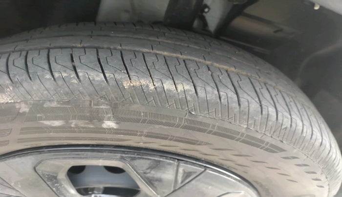 2025 Tata PUNCH PURE MT CNG, Petrol, Manual, 2,261 km, tyre