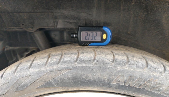 2015 Maruti Wagon R 1.0 VXI, Petrol, Manual, 55,866 km, tyre