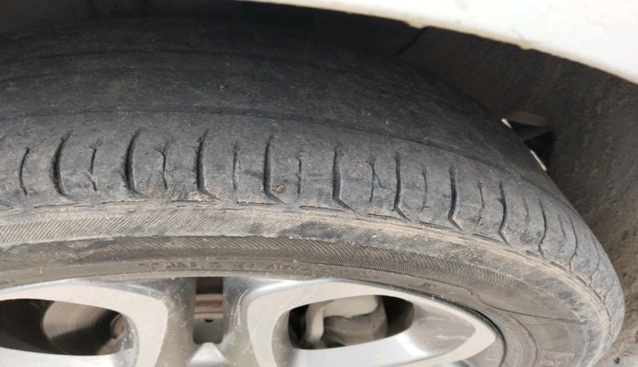 2019 Hyundai Elite i20 ASTA 1.2 (O), Petrol, Manual, 86,145 km, tyre