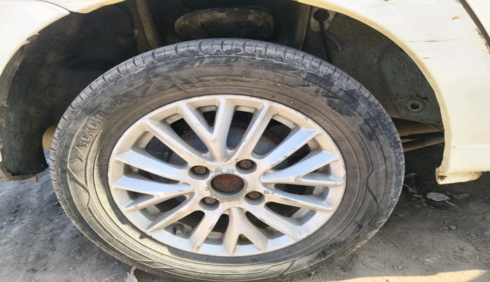 2014 Tata Indigo ECS VX CR4, Diesel, Manual, 82,386 km, tyre