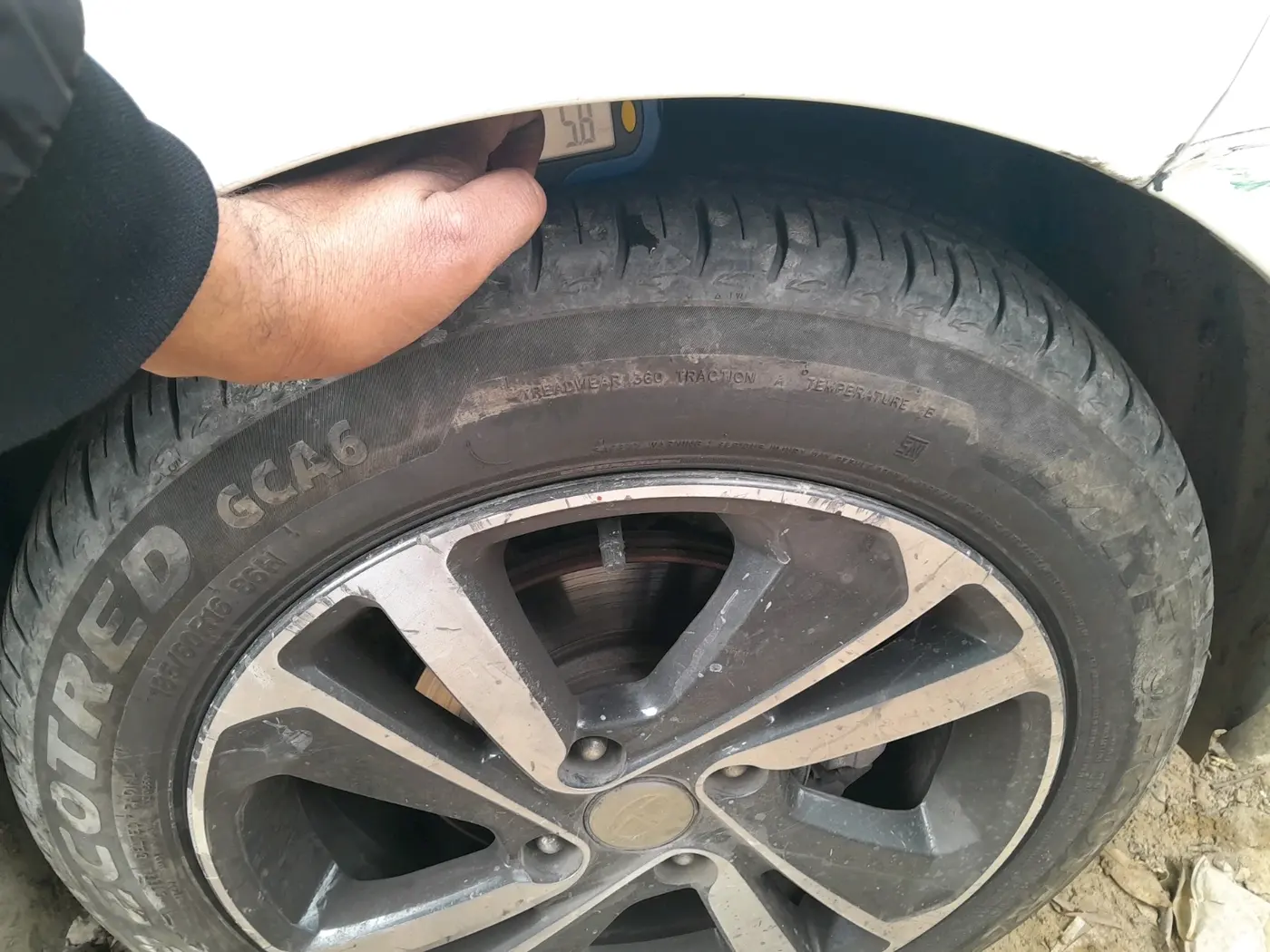 2021 Tata ALTROZ XZ DIESEL, Diesel, Manual, 1,30,200 km, tyre